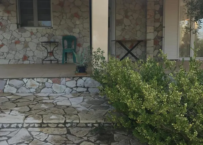 펜션 Mountain House Near Pyrgos Ilias *