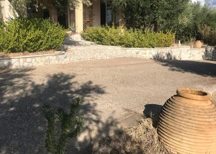 Mountain House Near Pyrgos Ilias * Lambetion