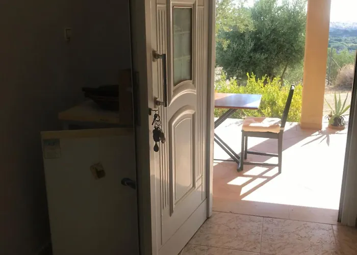 펜션 Mountain House Near Pyrgos Ilias